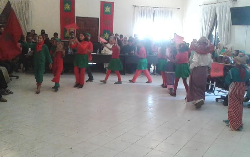 جمعية الوفاق وجمعية اشلوحة بجماعة أولاد احسين تحتفيان بالذكرى 39 للمسيرة الخضراء ومجموعة مدارس أولاد احسين حاضرة في قلب الحدث