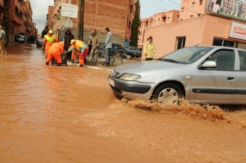 أولى ضحايا الأمطار بالجديدة.. وفاة طفل غرقا في بركة مائية قرب مشروع الطريق السيار