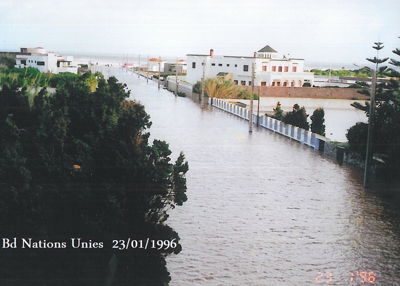 الجديديون يستحضرون فيضان واد فليفل سنة 1996 الذي أغرق أحياءً ومؤسسات كبرى وحيوية بقلب المدينة