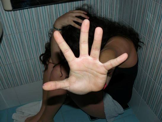 درك أولاد غانم يعتقل أب حاول اغتصاب ابنته القاصر بجماعة سيدي امحمد أخديم