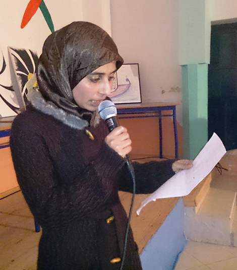 أسماء أبو الليث تبهر الحاضرين بلوحاتها