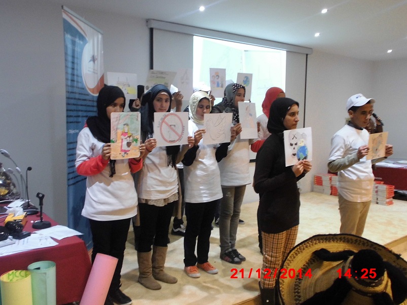 تلاميذ وأساتذة سيدي بنور يتألقون في لقاء عرض مشاريع  ACCESS بمدينة الدارالبيضاء