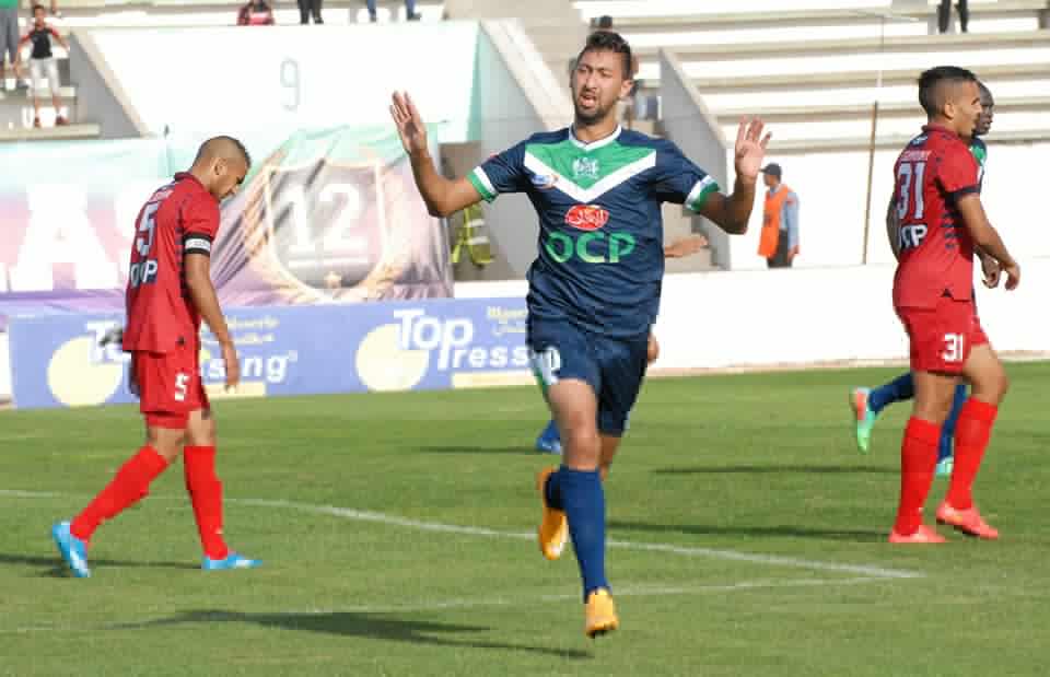 الدفاع الجديدي يفشل في أقناع 4 لاعبين بفسخ عقودهم