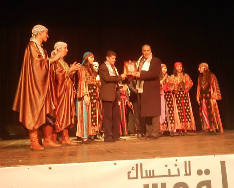 بحضور عامل اقليم الجديدة.. فرقة أصايل تحيي التراث الفلسطيني بمسرح عفيفي