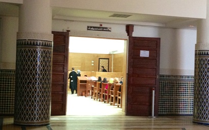 البراءة لضابط آزمور من الخيانة الزوجية والحكم عليه بالحبس النافذ 6 أشهر على إهانة موظفين عموميين