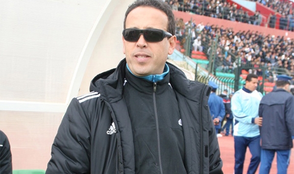 جمهور الدفاع الجديدي يرفض التعاقد مع أيت جودي و جهات تسعى لفرضه بإقحام اسم العامل