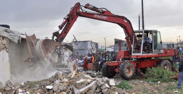 سلطات الحي المحمدي تنهي قصة  كاريان سنطرال أكبر تجمع صفيحي بالمغرب وتهدم آخر براكة  في  حملتها الأخيرة