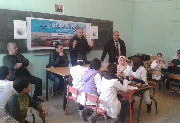 الثانوية الإعدادية للا مريم وجمعية الصحافة بالجديدة تنظمان يوما تكوينيا
