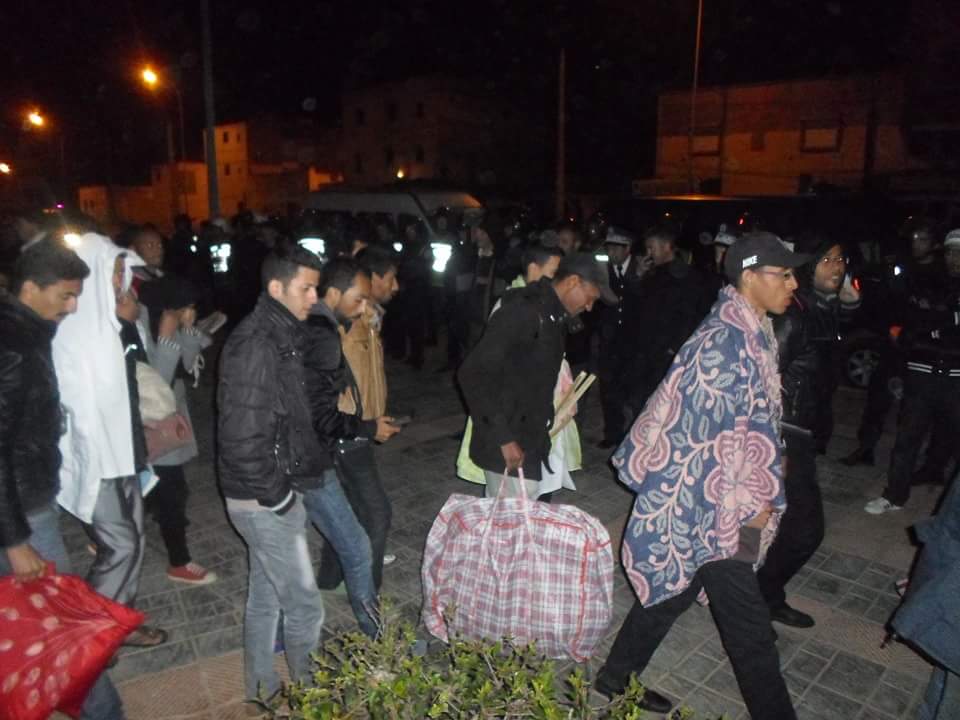 السلطات الأمنية تفض اعتصاما ليليا للطلبة الأساتذة داخل حديقة عمومية بوسط الجديدة