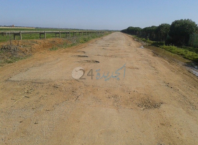 ساكنة جماعة متوح تطالب بإصلاح طريق اقليمية لفك العزلة عن الساكنة