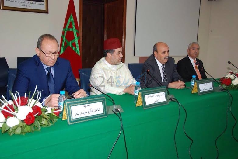 عامل اقليم سيدي بنور يشرف على حفل تنصيب الكاتب العام الجديد للعمالة محمد شفيق