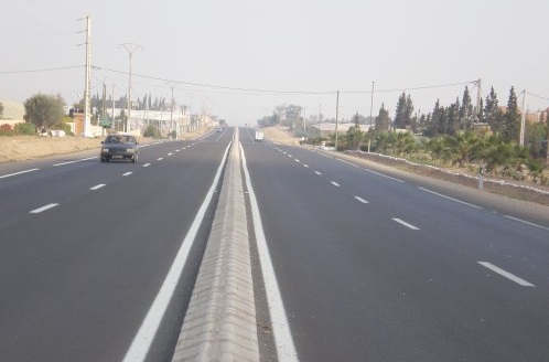 شركة أجنبية تفوز بصفقة توسعة طريق الجرف الاصفر وانطلاق الأشغال في غضون أسابيع