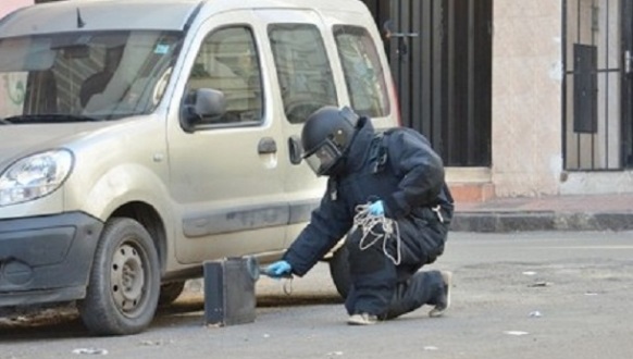 استنفار أمني بسيدي بنور جراء التبليغ عن حقيبة محملة بأسلحة أوتوماتيكية‎