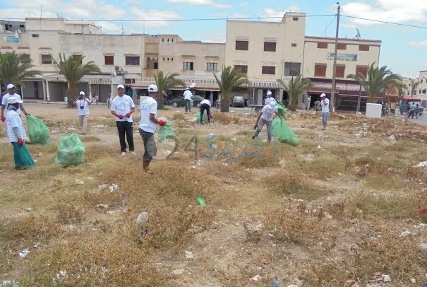 عملية ''زيرو ميكا'' في حملة لجمع الأكياس البلاستيكية بالزمامرة