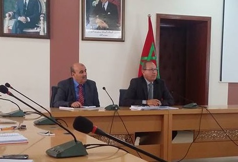 عامل سيدي بنور يبسط ''إنجازاته'' أمام بعض المحسوبين على الاعلام