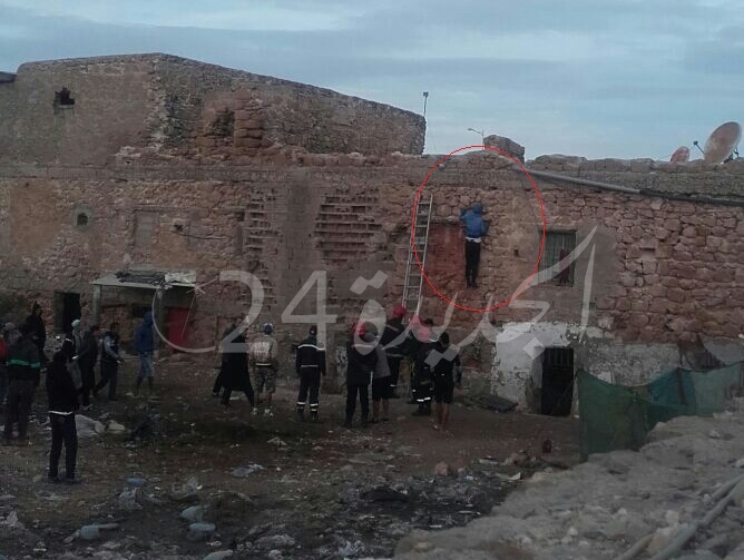 صادم وبالصورة.. العثور على شاب مشنوق بحبل خارج أسوار منزل بالجديدة