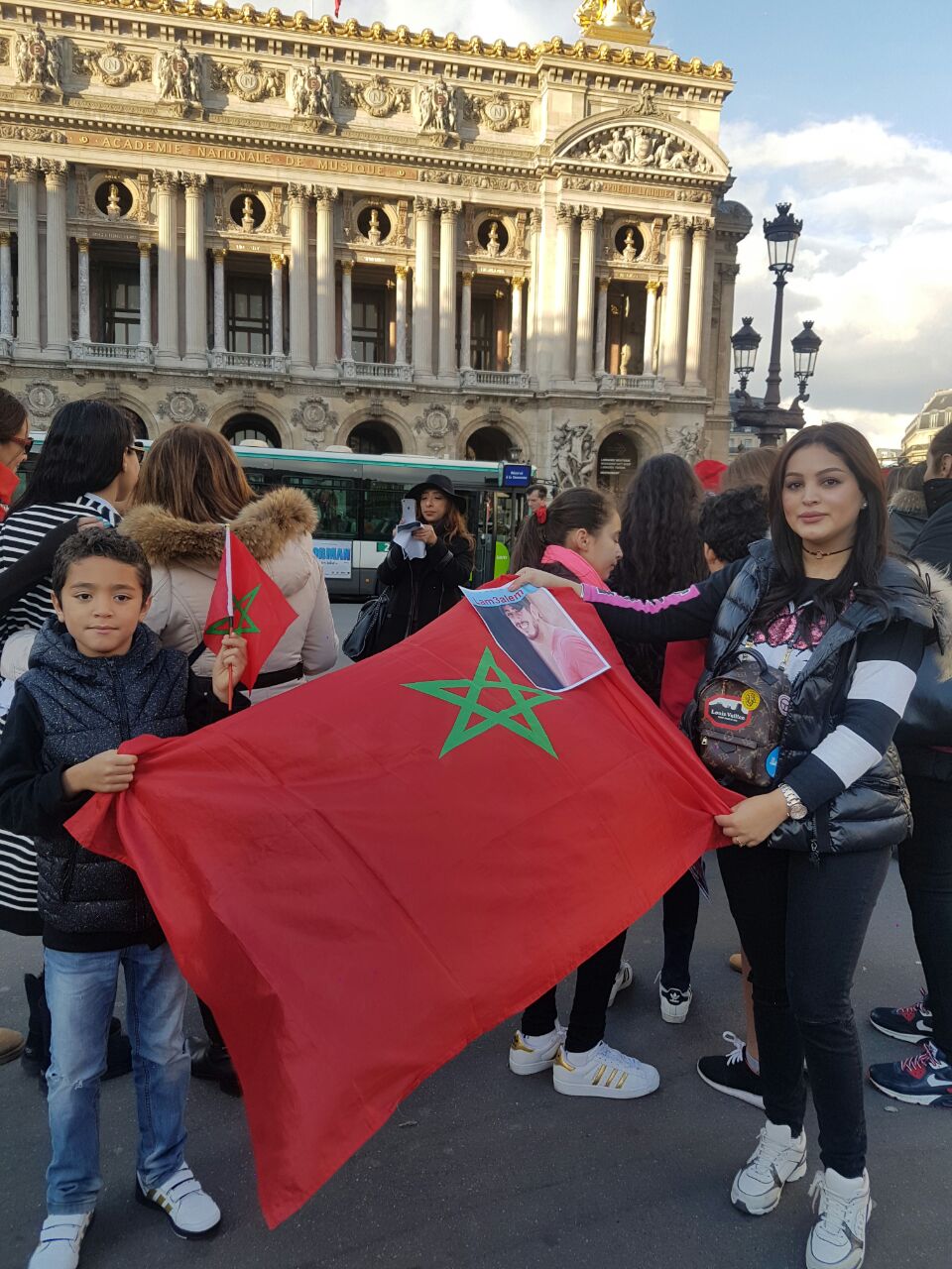 وردة الكفاشي من الرباط إلى باريس للتضامن مع سعد لمجرد