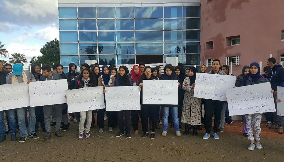 طلبة الأقسام التحضيرية للمدارس العليا بالجديدة يحتجون على وزارة التعليم ويقاطعون الدراسة