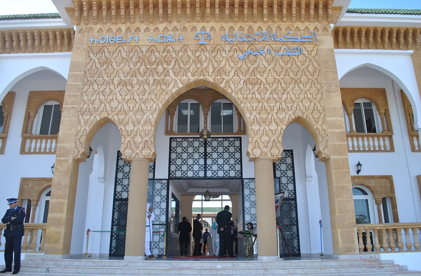 المحكمة تُفرج عن ''الفيدور'' الذي ادعى رجل أمن الاعتداء عليه أمام حانة بوسط الجديدة