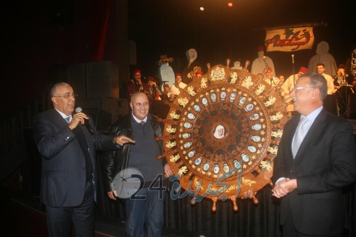 معاذ الجامعي يحظى بتكريم في المهرجان الدولي للموسيقى الأندلسية بمسرح عفيفي