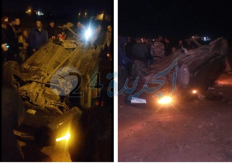 بالصور.. شاب متهور يصطدم بسيارتين وينقلب بسيارته بطريق سيدي بوزيد