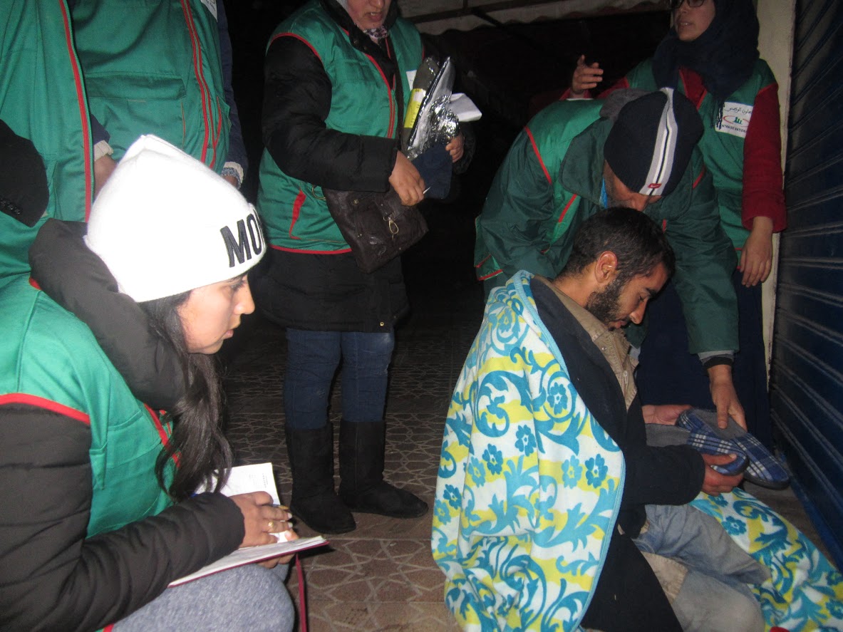 بالصور والفيديو.. استمرار الحملة التضامنية لفائدة المشردين بالجديدة طيلة موجة البرد