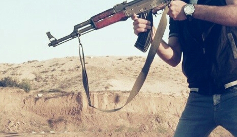 برلماني سابق يطالب ب300 مليون سنتيم كتعويض عن مقتل كلب له داخل ضيعته الفلاحية قرب البئر الجديد