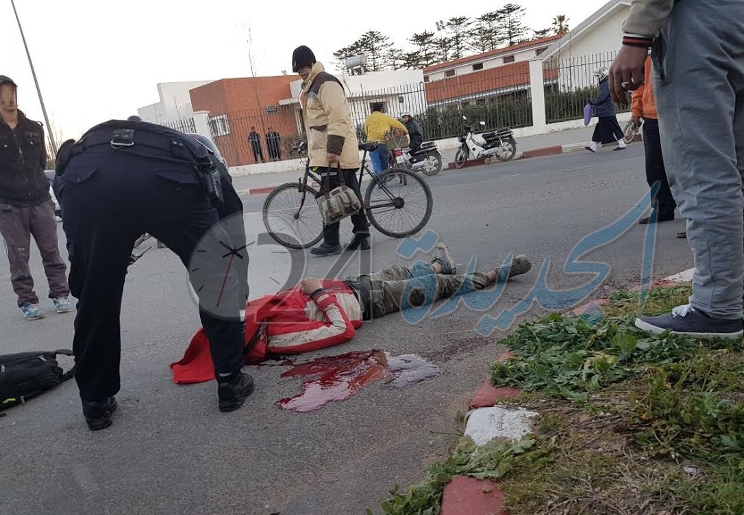 صادم وبالصور.. وفاة شخص في حادثة سير مفجعة بوسط الجديدة