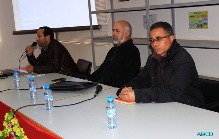 ثانوية عقية بن نافع بالبئر الجديد تحتفي باليوم العالمي للشعر