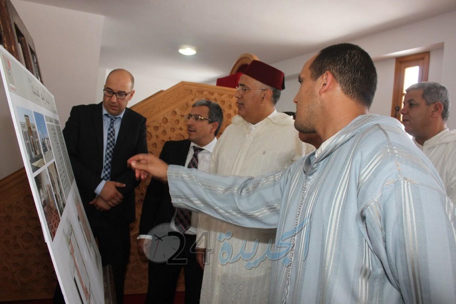 بالصور.. عامل الجديدة يشرف على افتتاح مسجد 'حي المطار' بالجديدة