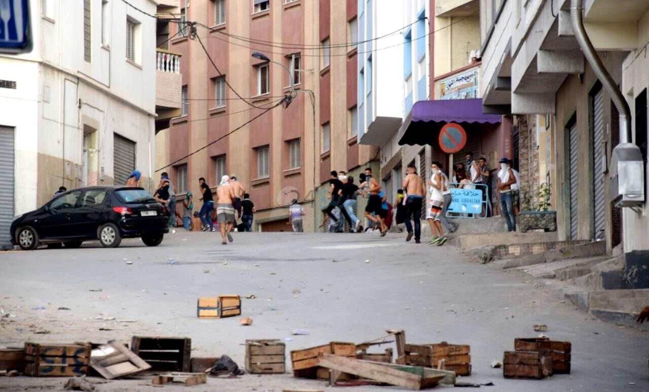 بالصور.. ملثمون من ''الحراك'' يخربون المستشفى الإقليمي بالحسيمة