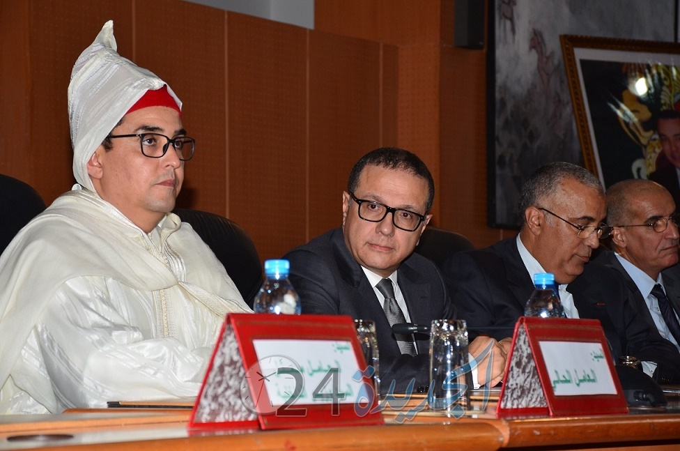 بالصور.. وزير المالية يشرف على حفل تنصيب عامل إقليم الجديدة الجديد محمد الكروج