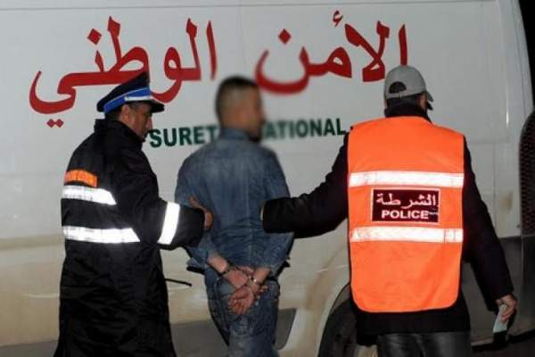 مواطن يتهم موظف بمفوضية أمن آزمور بالتستر على عصابة إجرامية