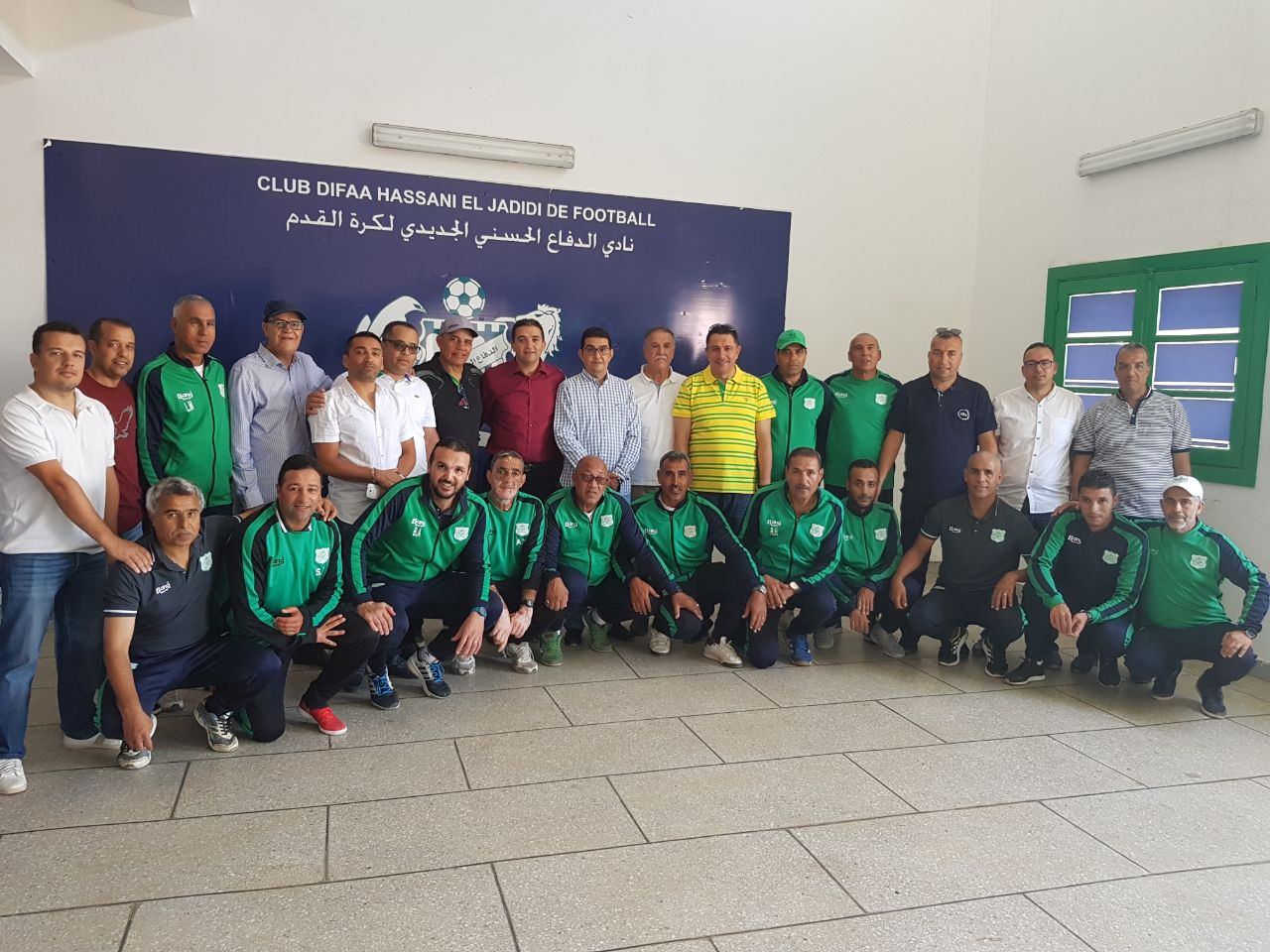 عامل الجديدة محمد الكروج في زيارة لنادي الدفاع الحسني الجديدي