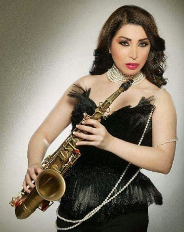 المطربة السورية هويدا تفتتح الدورة السابعة لمهرجان جوهرة بمنصة الجديدة