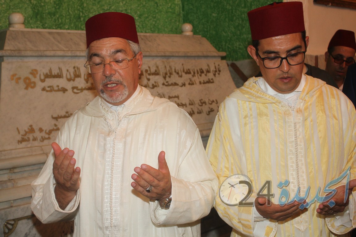 بالصور.. الحاجب الملكي يفتتح موسم مولاي عبد الله ويمنح هبة ملكية للشرفاء الأمغار