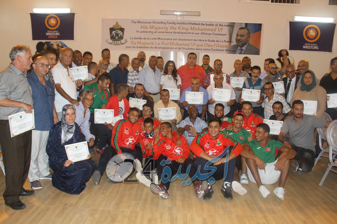 الجديدة: الجامعة الملكية للمصارعة تعقد ندوة صحفية تخللها حفل تكريم خاص