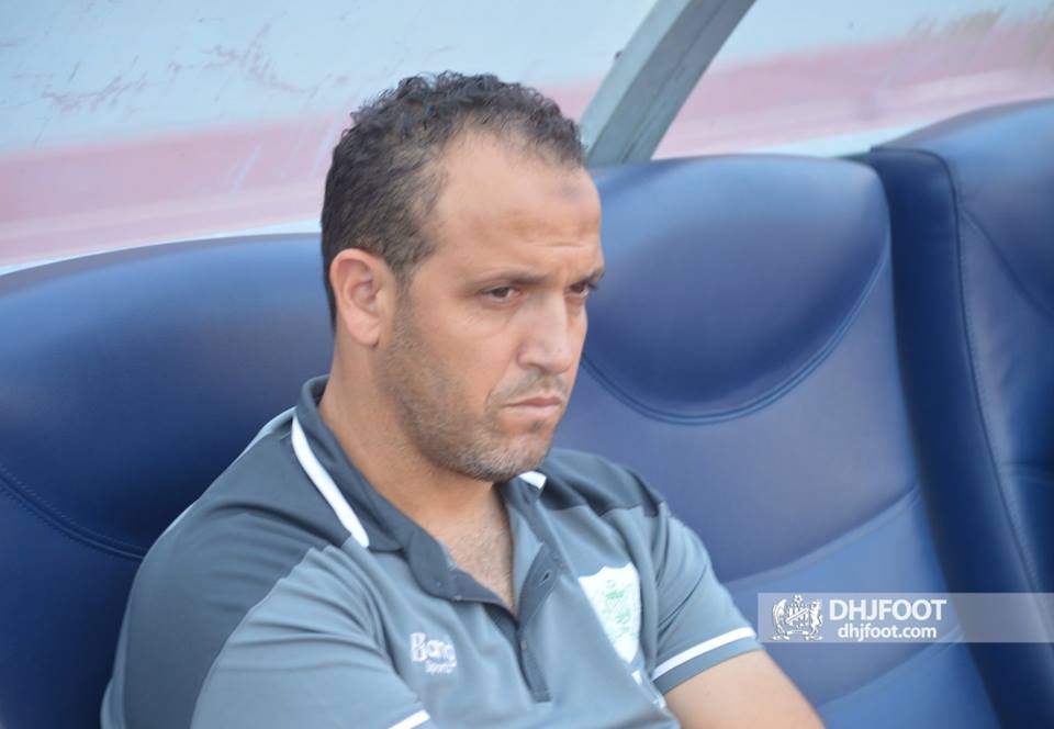 المدرب المساعد محمد فضلي يغادر فريق الدفاع الحسني الجديدي
