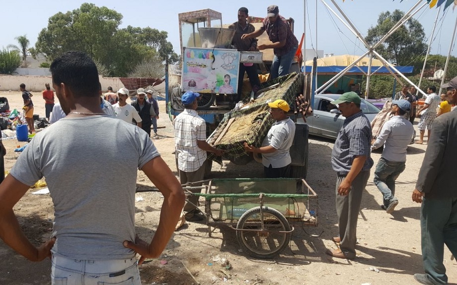 بالصور.. السلطات تشن حملة واسعة لتحرير الملك العمومي والبحري بالواليدية