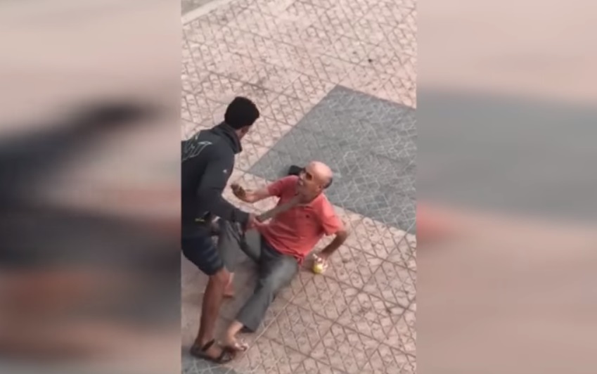 أمن الدارالبيضاء يوقف مجرما ظهر متلبسا بالسرقة على الأنترنيت + فيديو