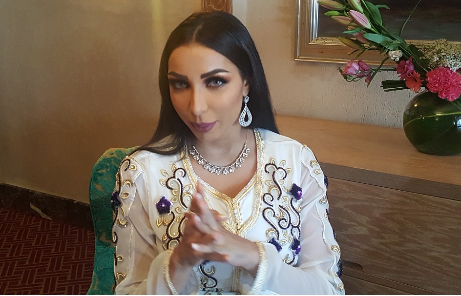 شاهد بالفيديو.. دنيا باطما تتحدث عن مشاركتها في عرض للقفطان بمنتحع مازغان