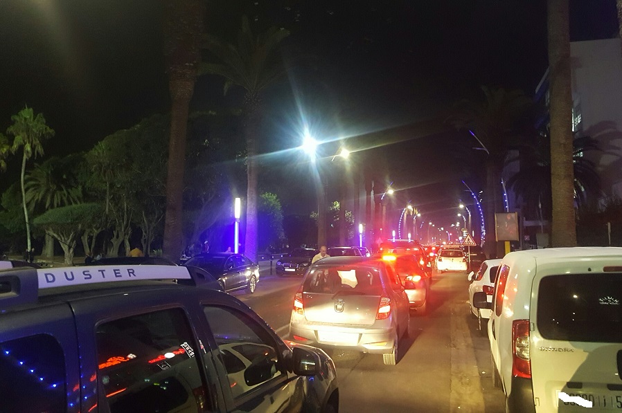 تشغيل إشارة مرورية بشارع محمد السادس يتسبب في ازدحام مروري كبير بوسط الجديدة