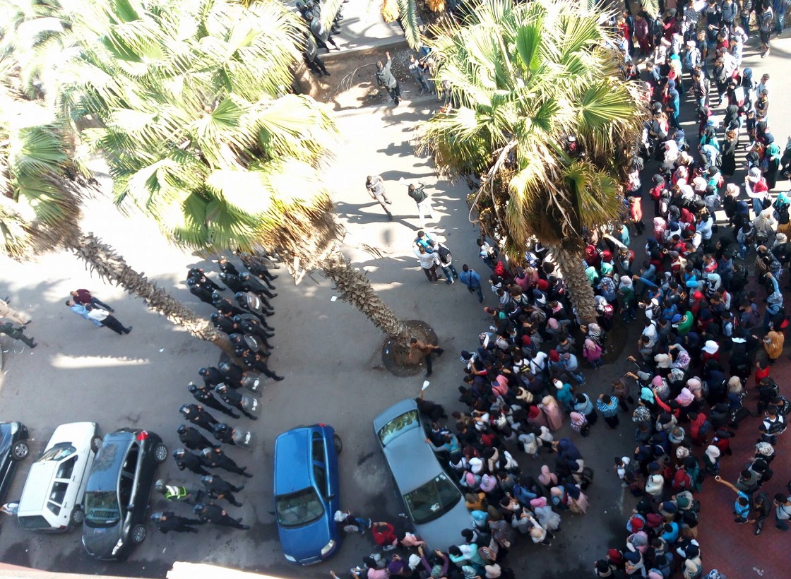 الاتحاد الوطني لطلبة المغرب يُكَذّب رواية الأمن حول واقعة ''احتجاز رجل أمن'' بالجديدة وهذه هي حقيقة ما وقع