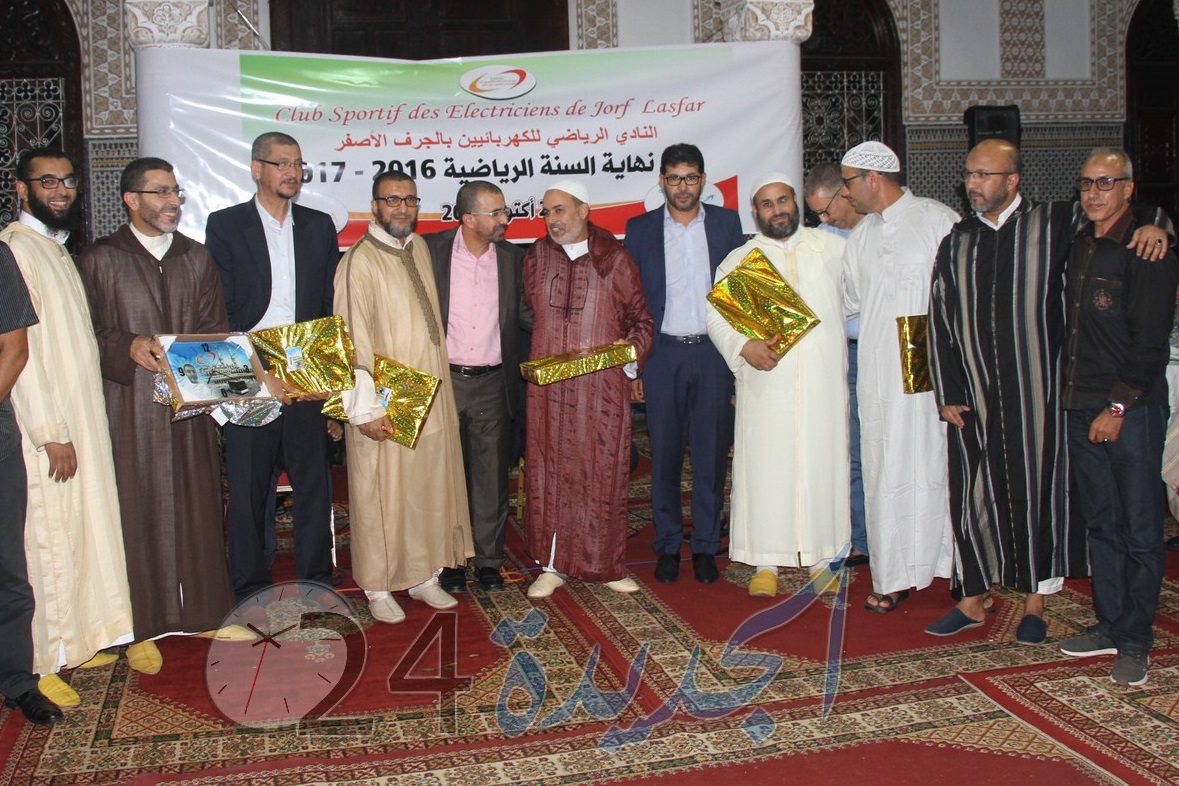 النادي الرياضي للكهربائيين بالجرف الاصفر يحتفي بعمال المحطة الحرارية في حفل الولاء والاعتراف