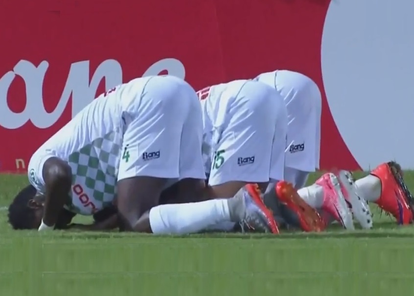 بالفيديو.. الدفاع الحسني الجديدي يتأهل إلى خامس نهائي لكأس العرش في تاريخه