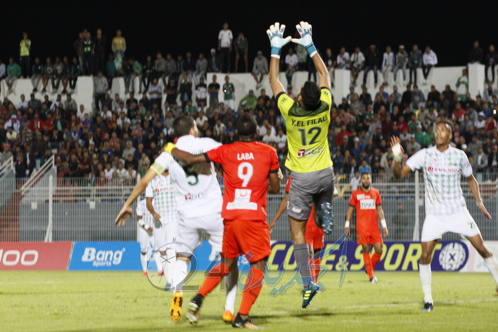 جماهير الدفاع الجديدي تطالب بعودة الكيناني خوفا من أخطاء الفيلالي في نهائي الكأس