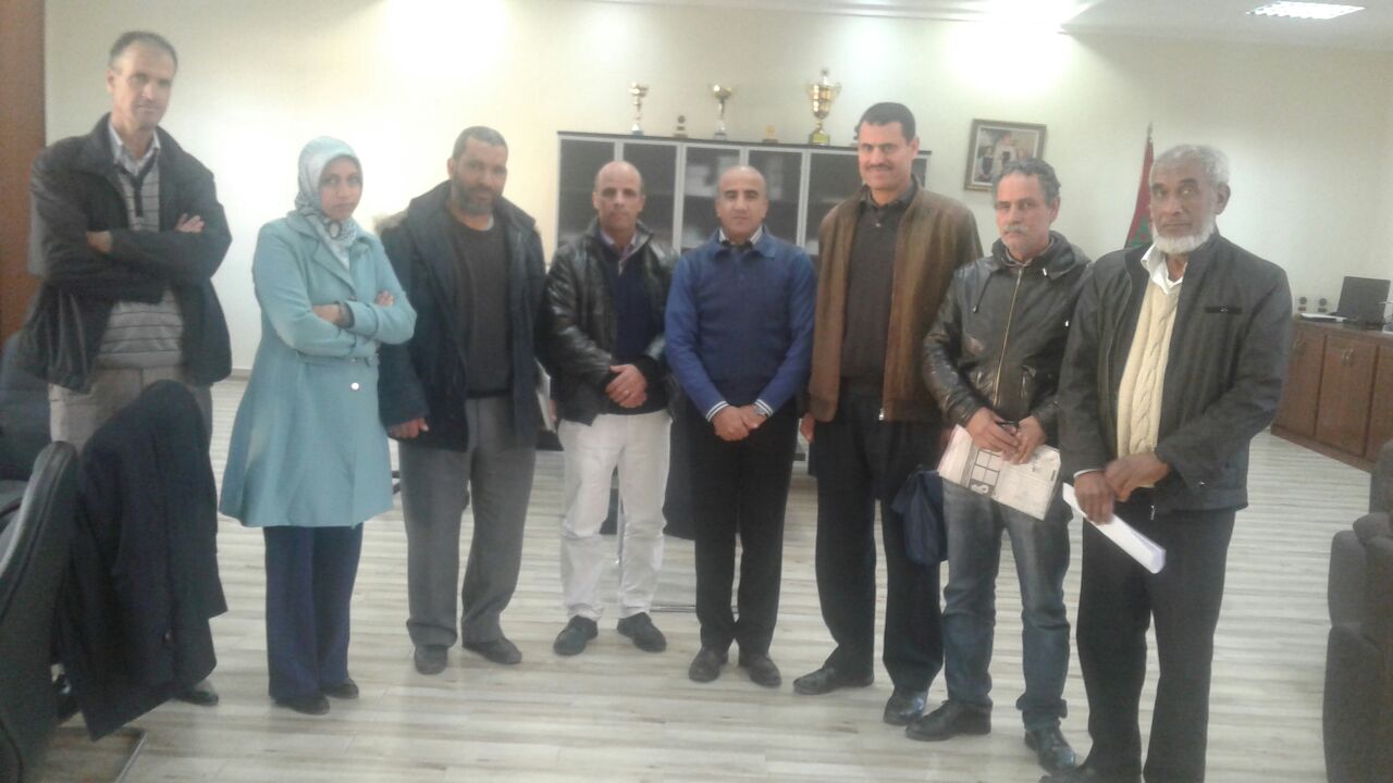 جمعيات المجتمع المدني بحيي النجد والسلام تجتمع بالمدير الاقليمي للتعليم بالجديدة