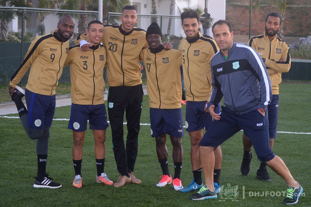 الدفاع الجديدي يحل بالعرائش لمواجهة اتحاد طنجة بجميع ركائزه الاساسية