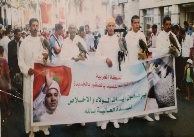 6  سيارات للمياه والغابات و8 عناصر دركية تطوق مقر جمعية للصيد بالصقور بأولاد افرج