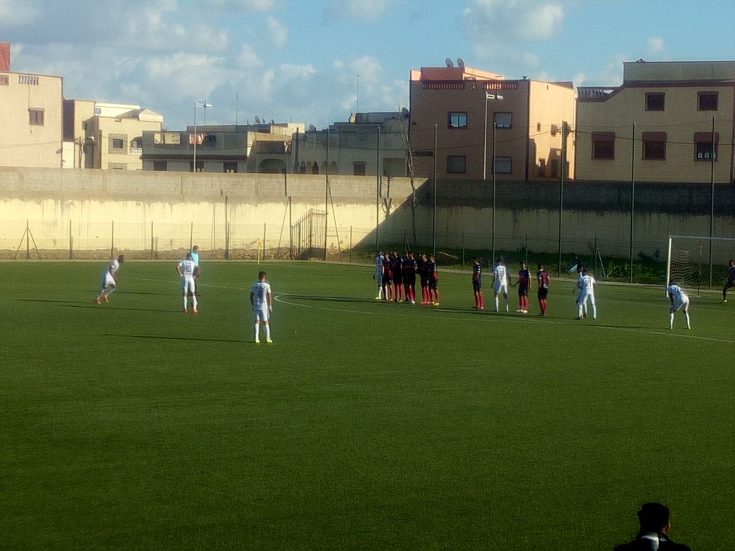 الاتحاد السالمي يفرض التعادل على نهضة الزمامرة في مباراة قمة قسم الهواة